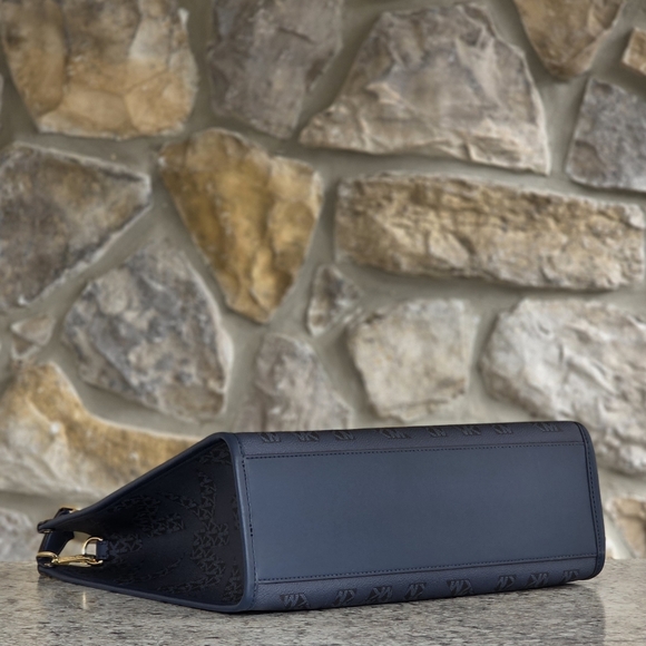 Michael Kors Maple Logo Large Blue Tote - Picture 4 of 10